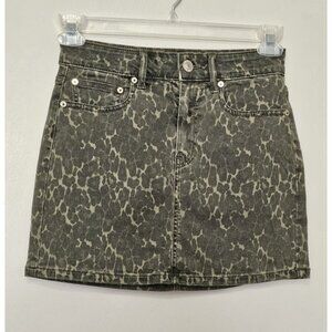 American Eagle Women's Skirt Size 2 Green Leopard Print Mini Pencil Skirt